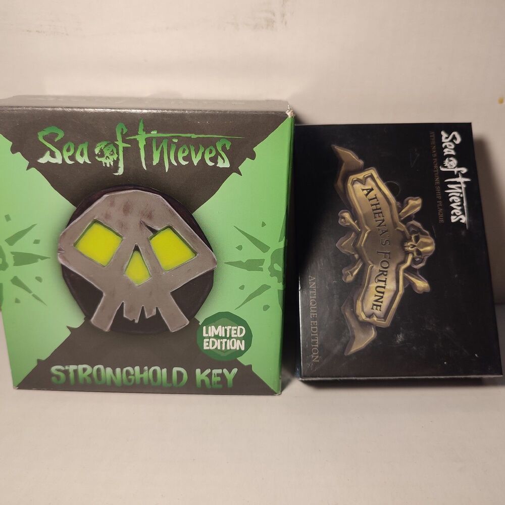 Sea of Thieves Skeleton Fort Stronghold Key & Athena's Fortune Plaque Figurines